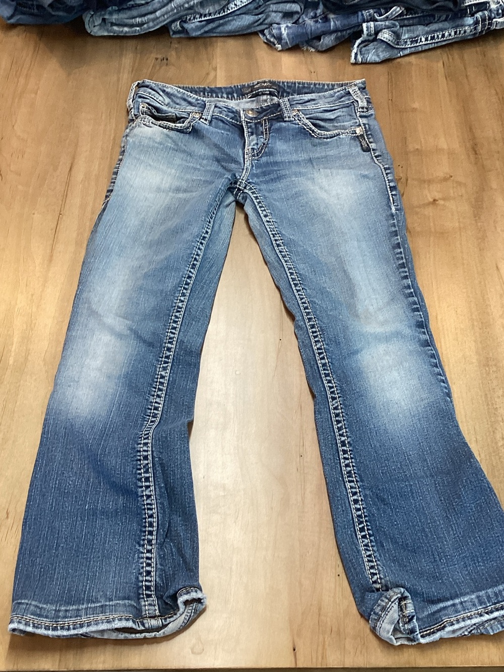Aiko Women's Light Wash Bootcut Jeans - Blue